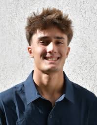 Grants Pass Homes with Outdoor Kitchen Exterior features