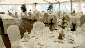 Ein zelt ist ein leichter, oft temporärer bau, dessen hülle aus membranen (v. Festzelt Gunstig Mieten Mietmeile De