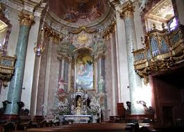 Maybe you would like to learn more about one of these? Stadl Paura Dreifaltigkeitskirche