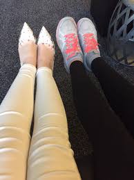 Disney Feet on X: Sabrina Carpenter's feet I love them so much  t.cojD2jJFkJJx  X