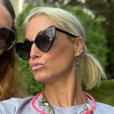 Heather Sieg's Instagram, Twitter & Facebook