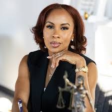 Raquel Mclaughlin's Instagram, Twitter & Facebook