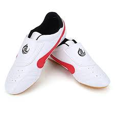 Wertsachen werden grundsätzlich beim hausdienst polyterrasse gelagert. Dioche Taekwondo Schuhe Sport Boxen Kung Fu Taichi Leichte Schuhe Fur Erwachsene Und Kinder Atmungsaktiv Kampfsport Turnschuhe Schuhe Schuhe Handtaschen Dolcicafe Co Uk