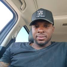 A father and son moment 20 years in the making for the Trotter's 💚