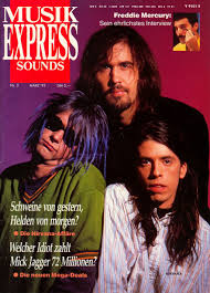 Nirvana baby sues over 1991 album cover. 1991 Oktober 22 Phoenix Keptar G Portal Nirvana Nirvana Kurt Magazine Cover