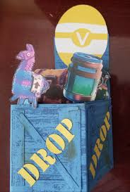 Fortnite Birthday Card Pop Up Box Card As Diy Fortnite Card For A Boy Birthday Cards Diy Kids Cards Kids Birthday Cards