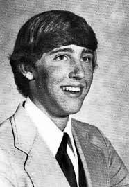 Do you recognize the people in this photo from the T2S club?