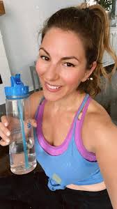 Happy Friday and 3 day weekend! Thanks Meta Imagine for always imagining me  a healthy body mass index 😆 even when I tell you to imagine me kinda  overweight you put an