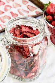 That classic spring treat—strawberry shortcake—takes on a wonderful new twist with this recipe. Oven Dried Strawberries Vegan Paleo Feed Them Wisely