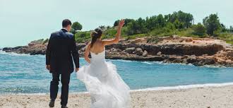 Encuentra las mejores opciones para celebrar tu boda soñada junto al mar, en la misma arena o en un lugar con vistas, en esta amplia selección de salones, haciendas y hoteles en la playa. Especialistas En Bodas En La Playa Hotel Ametlla Mar 4