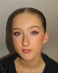 April 2025 vs April 2019, Jemima has grown up (a lot 😢)but it's nice to  see the Artistry Growth in 6 years, still a girl who loves pink 🌸💕