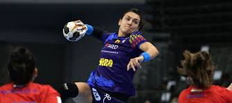 Scoruri live handbal oferite de flashscore oferă rezultate handbal din mai mult de 100 evenimente naționale și internaționale, cu clasamente, scoruri actualizate în timp real, rezultate la pauză şi la final, notificări audio şi multe altele. Romania 19 22 Germania Tricolorele Invinse In Debutul Campionatului European Dumanska Omul Meciului Pentru Romania Sport Ro