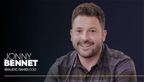 Alex Czajkowski's Instagram, Twitter & Facebook