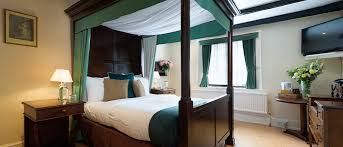 Period drama adapted from daphne du maurier's gothic novel about a young woman who is forced to live with her aunt and uncle following the death of her mother. Bodmin Moor Hotel Restaurant Pub Cornwall