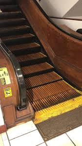 100 Year Old Wooden Escalator Located In A Macy S Department Store Nyc Damnthatsinteresting Rare Norm Nyc Department Stores Macys Department Store Escalator