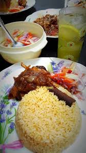Ayam masak merah nasi tomato. Nasi Tomato Dan Ayam Masak Merah Orang Kahwin Paling Sedap Cepat Senang Ini Rahsianya Pa Ma