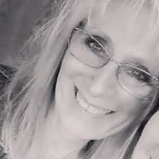 Tara Messerschmidt's Instagram, Twitter & Facebook