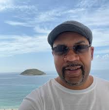 What is the name of the movie about Shaolin training with students  performing specific tasks?