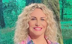 Il cantante replica alle critiche: Antonella Clerici E La Torta In Faccia Momento Storico Della Tv