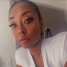 Anna Kalinskaya gets it done in straight sets 👏