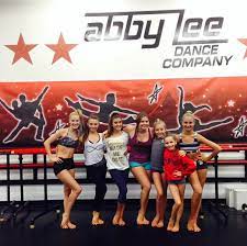 Club Dance Studio S Last Day At Aldc Love These Girls Dance Moms Group Dances Dance Moms Chloe Dance Dreams