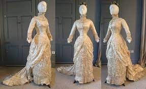 Superb 1880s Natural Form Waterfall Princess Etsy Robe De Mariee Bustier Robe Victorienne Robe De Mariee