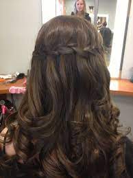 Get festival hair ready with our tips on how to create a waterfall braid, finished with beautiful waves using the ghd platinum® styler. Pin On Hair