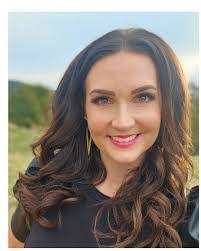 Amy Huskey's Instagram, Twitter & Facebook