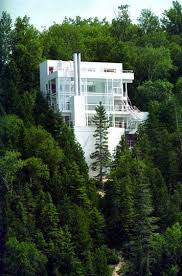 Completed in 1973, the home was commissioned by the douglases after they. Douglas House Data Photos Plans Wikiarquitectura
