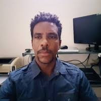 Stephen Edmond's Instagram, Twitter & Facebook