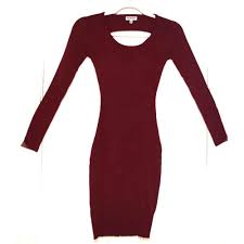 Deep v neckline padded shoulders maxi length double slit long sleeve 95% polyester 5% spandex imported from fashion nova go on the spree without the splurge! Fashion Nova Red Long Sleeve Midi Dress Size Xs 20 50 Off Retail From Lissette