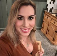 Ella Benni Thomas updated her profile picture.