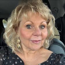 Diane Buchanan's Instagram, Twitter & Facebook