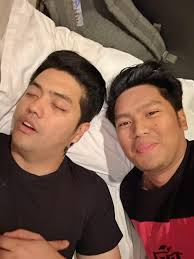 Hahaha gantihan lang yan ng greetings jay 🤣🤣 Sabay sabay nating batiin ng  happy birthday ang nag iisang Team Katagumpay! 🎉🎉🎉 Tandaan mo mahal ka  namin pare! Nasayo na lahat pero ang