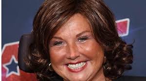 Dana Nuzzo's Instagram, Twitter & Facebook