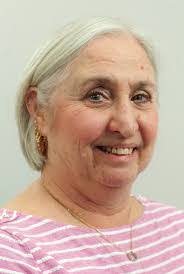 Estefany Blanco's Instagram, Twitter & Facebook