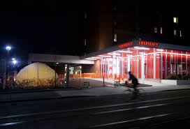 Good samaritan who informs police or emergency service regarding an injured person not to be compelled to reveal his personal details. Oregon Hospitals Struggle To Deal With Jammed Emergency Rooms After Exodus Of Nurses Oregonlive Com