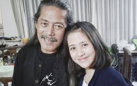 Nah, seperti yang diketahui, mantan anggota jkt48 itu memang dikenal dengan penampilannya yang manis, ya. Ttjk4os2oqdtim