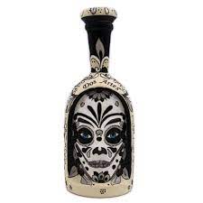 Buy online or send as a gift. Buy Dos Artes 2019 Calavera Limited Edition Extra Anejo Online Notable Distinction