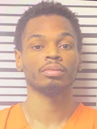 IN CUSTODY **** 7:00AM **ESCAPED INMATE** **UPDATE AT 5:30AM** According to  Sheriff Alvie Kight, Burke was being transported back to Toombs County Jail  by the Laurens County Sheriff's Office from court Tuesday