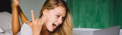 The younger recipient (usually female or a bottom) of interest from a sugar daddy or sugar mama, especially financial and romantic in an intergenerational relationship. Sieben Susse Tipps Fur Ein Erfolgreiches Sugar Baby Richmeetbeautiful