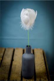 Blume Aus Federn Zum Basteln Stilvolle Diy Deko Mit Bildern Diy Blumen Basteln Diy Deko Basteln