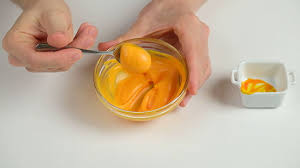 Orange gel color is a soft, edible gel paste made with a combination of two primary colors,red and yellow. 3 Easy Ways To Make Orange Food Coloring Wikihow