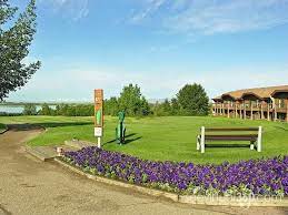 Deluxe cabins at fish lake resorts range in size from one to six bedrooms. Jackfish Lodge Golf Conference Centre Tourism Saskatchewan