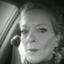 Janie Powell (@Redinez)