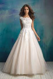 Plus size brautkleid kansas city mein ganzes herz bridal. 9520 Allure Bridals Kleider Hochzeit Hubsche Brautkleider Zuchtige Brautkleider