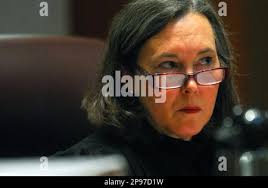 Hennepin County Assistant Chief Judge Denise Reilly listens to opening  arguments made by the Franken and Coleman campaigns at the Minnesota  Judicial Center in St. Paul, Minn.,on Monday, Jan. 26, 2009. (AP Photo/ Ben  Garvin, Pool Stock Photo