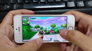Test Game Fortnite Mobile On Iphone Se Youtube
