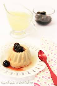 Maybe you would like to learn more about one of these? Bavarese Allo Sciroppo Di Amarene Con Salsa Al Limone Cucchiaio E Pentolone