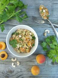 Große auswahl an couscous vollkorn. Sommerlicher Aprikosen Couscous Mit Staudensellerie Schafskase Und Cashewkernen Mehrlebensqualitaet Com
